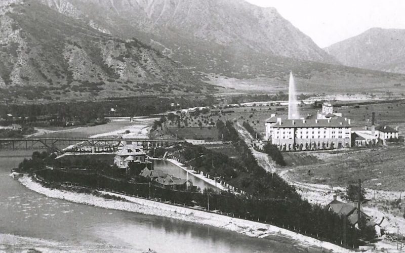 Historic Hotel Colorado and Glenwood Hot Springs Pool