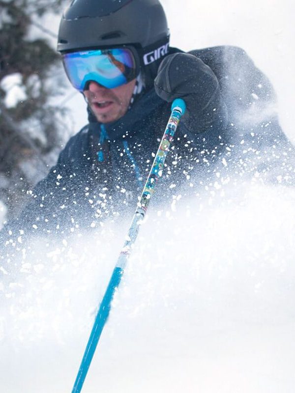 Sunlight Mountain Resort skier